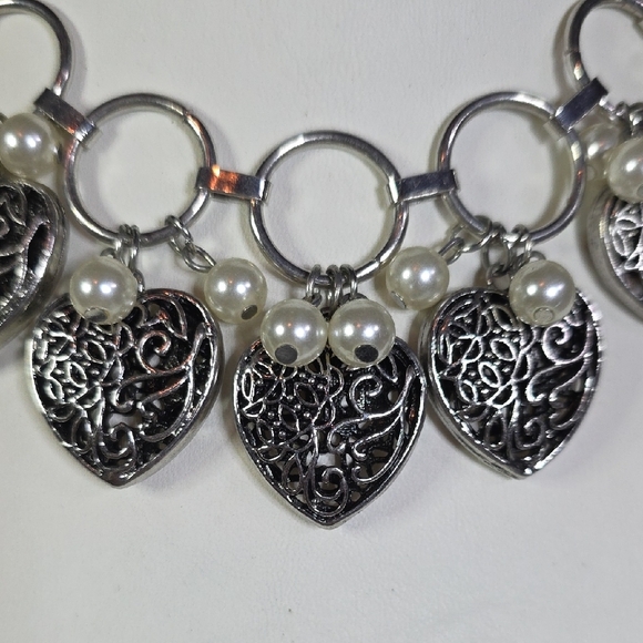 Paparazzi Silver and Pearl Statement Necklace Heart - Picture 4 of 7